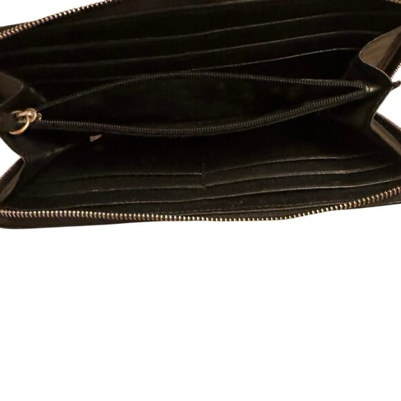 Michael Kors Studded Black Leather Zip Around Wallet 8x4x1 - Picture 5 of 8